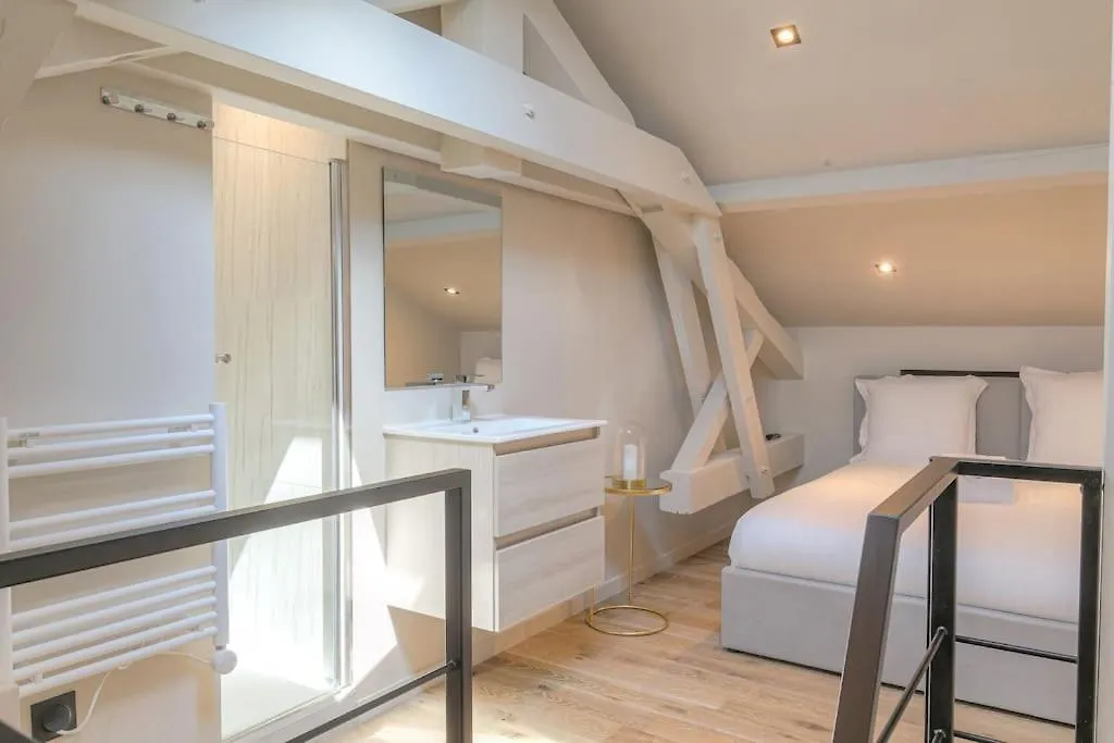 Apartment Studio Moderne Et Equipe En Duplex, Villeurbanne